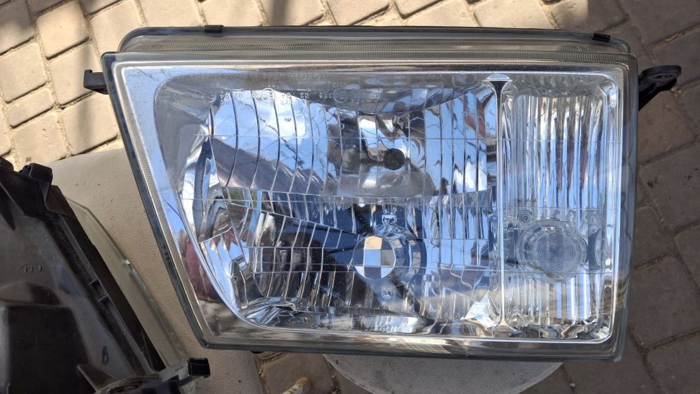 Оригінальні фари Toyota land cruiser 100