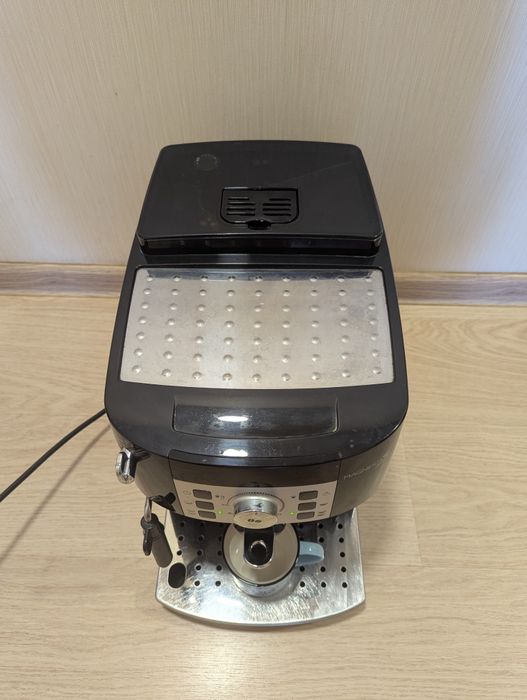 Кофемашина / Кофеварка Delonghi Magnifica S