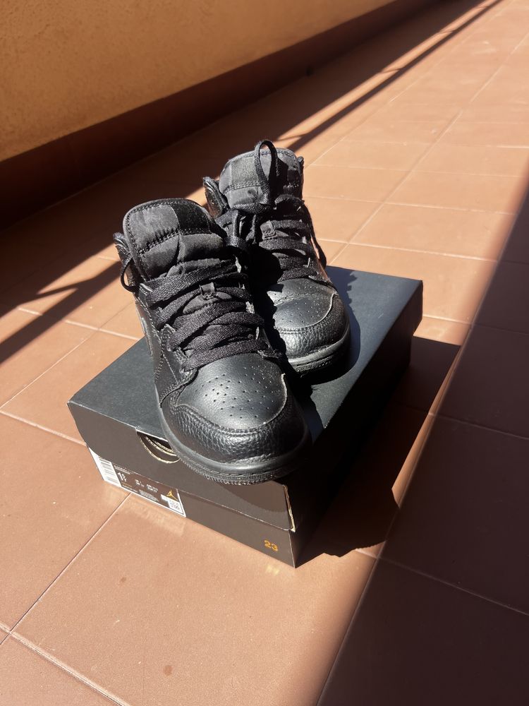 Sapatilhas nike pretas