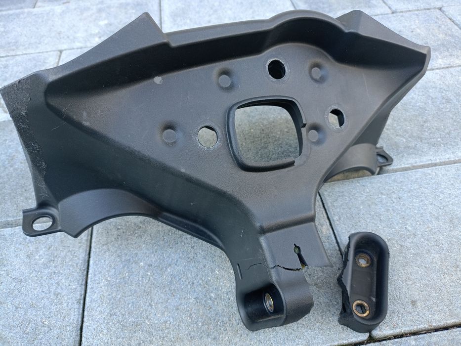 Mocowanie czaszy, stelaż Yamaha YZF R125cm 2008r.-2013r.