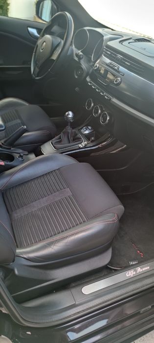 Carro Alfa Romeo Giulietta