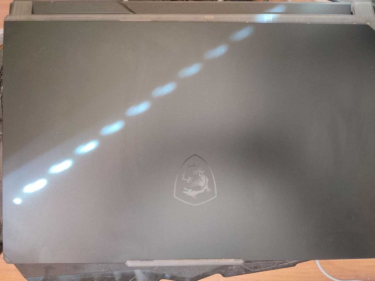 Laptop Cyborg 15 A12