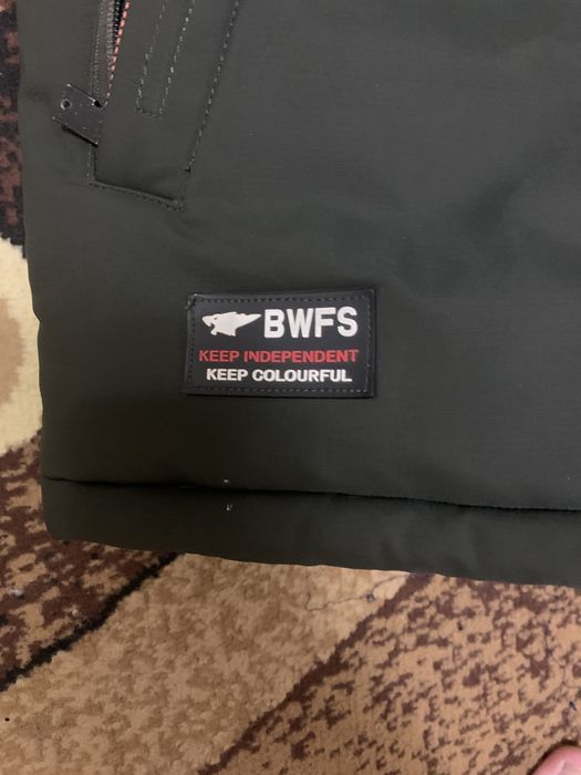 Продам зимню куртку