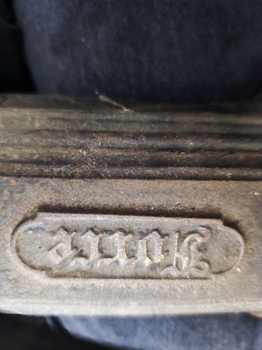 Antyczna waga szalkowa