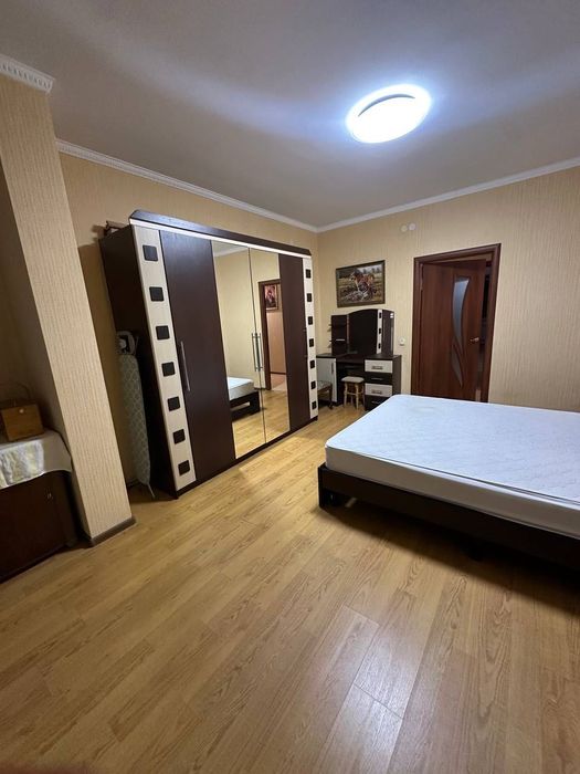 Оренда 2 км квартири в спальному районі міста