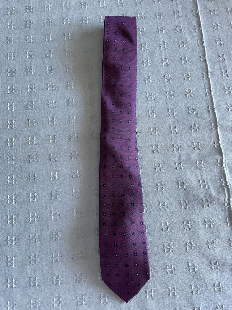 Conjunto 4 gravatas em tons vermelhos e roxo