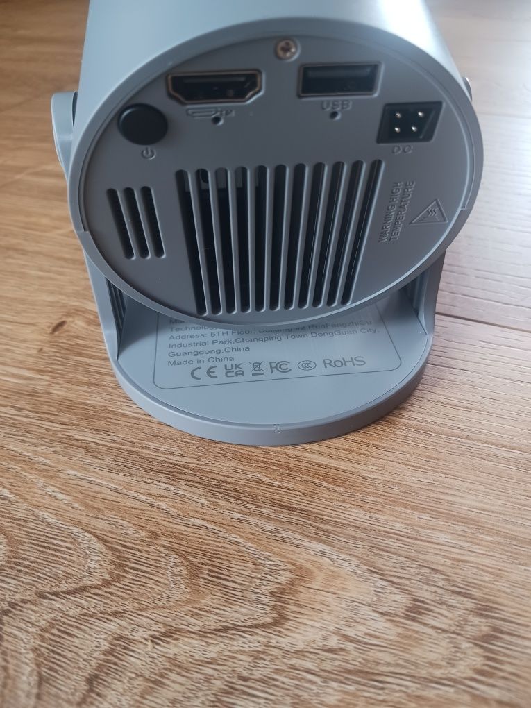 Nowy model Projektor Rzutnik HY300 PRO szary z zasilaczem
