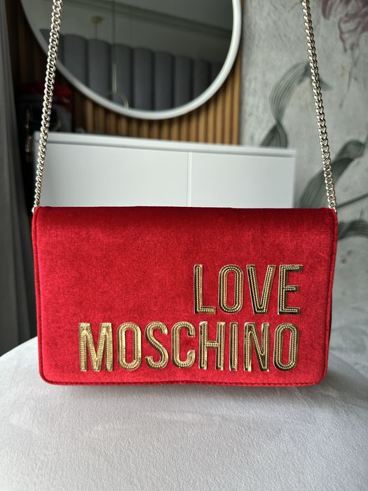 Czerowna torebka Love Moschino