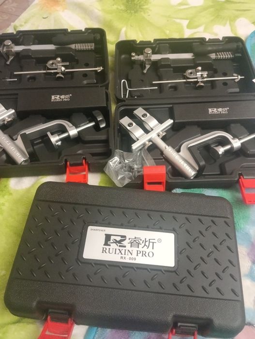 Точилка для ножей Ruixin PRO 009