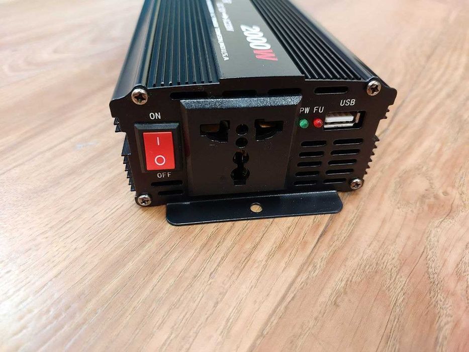 Преобразователь напряжения Инвертор 12 220 2000Вт Перетворювач напруги