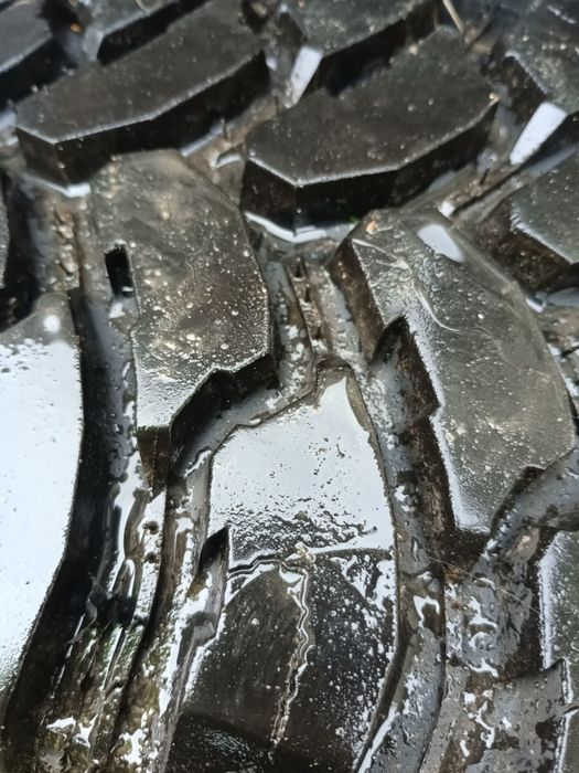 Шини з дисками до L200