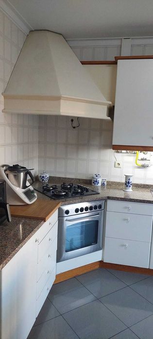 Excelente T3 em Nogueira – 160 m², 2 WCs e Garagem!