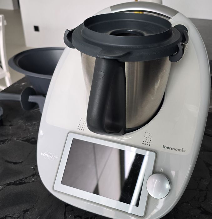 Thermomix 6 z akcesoriami.