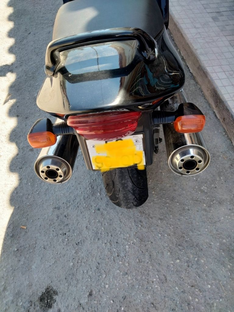 CBR 1100 XX Super Blackbird injeção rigorosamente impecável de tudo!