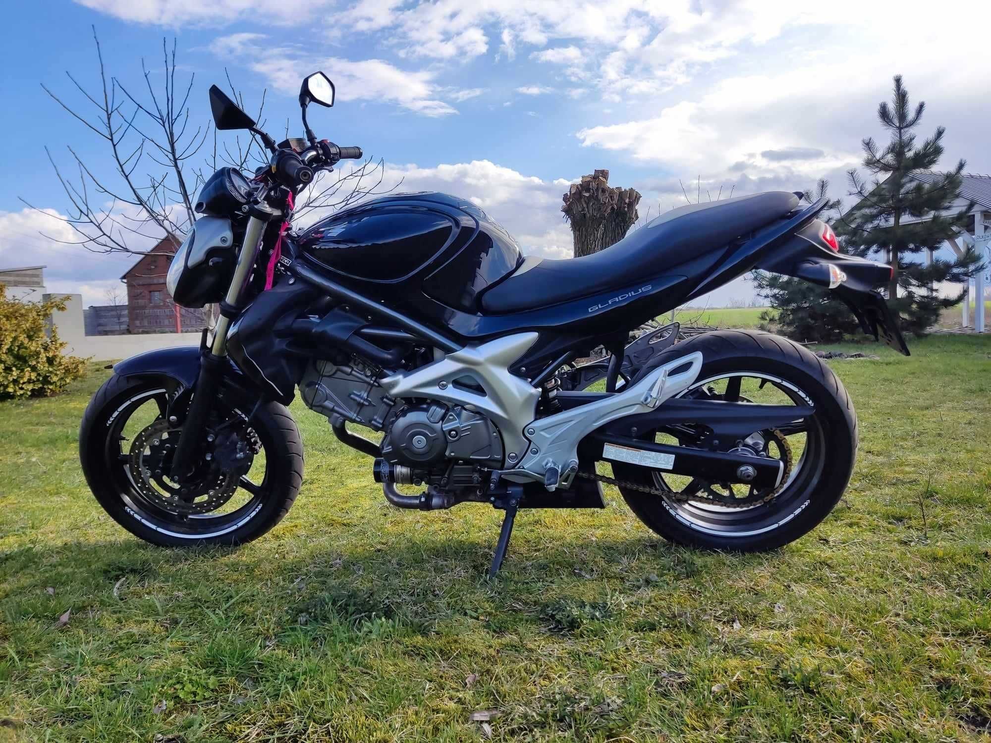 Suzuki gladius 2010r