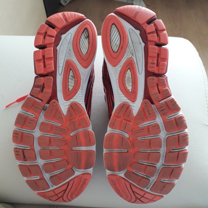 Buty do biegania Saucony Ride7 roz.40
