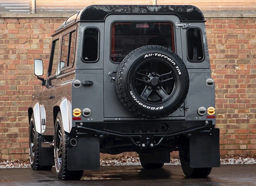 Набір тюнінгованих фонарв для Дефендер 90/110 Land Rover Defender