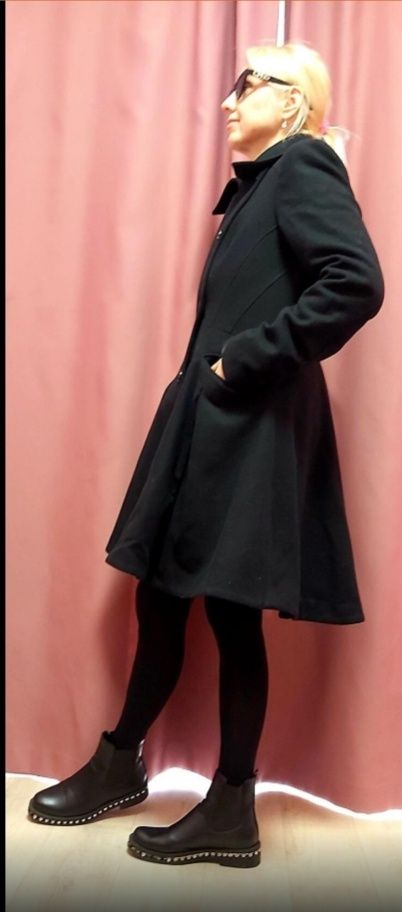 Классное пальто от Некст размер м плечи 38,рукав 64 см по талии 46 см