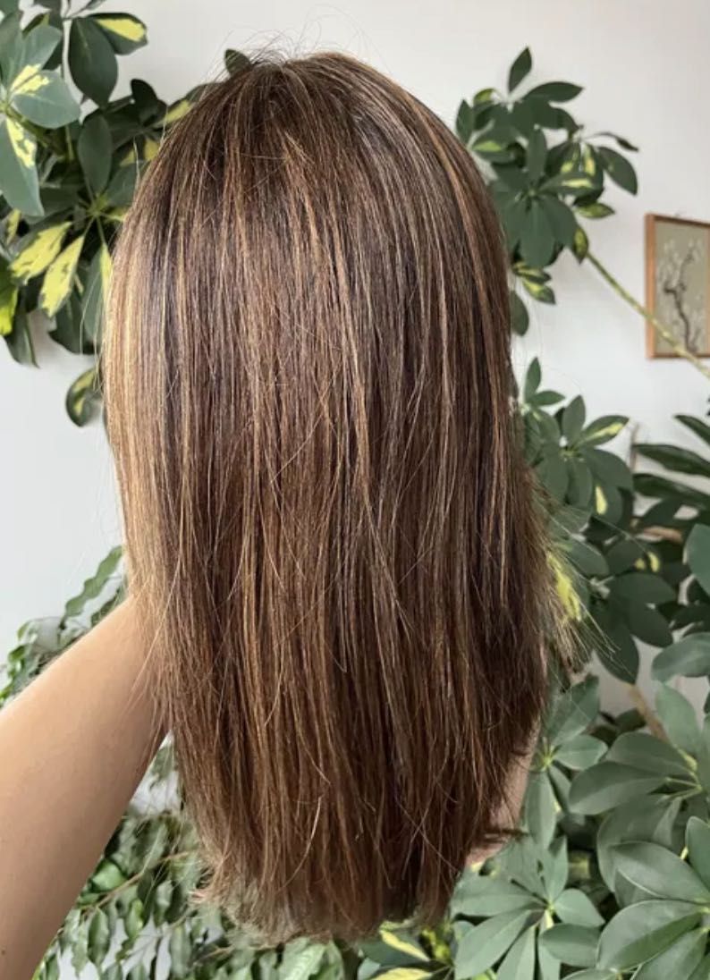 Przepiekna cieniowana peruka braz z pasemkami 100% naturalne wlosy