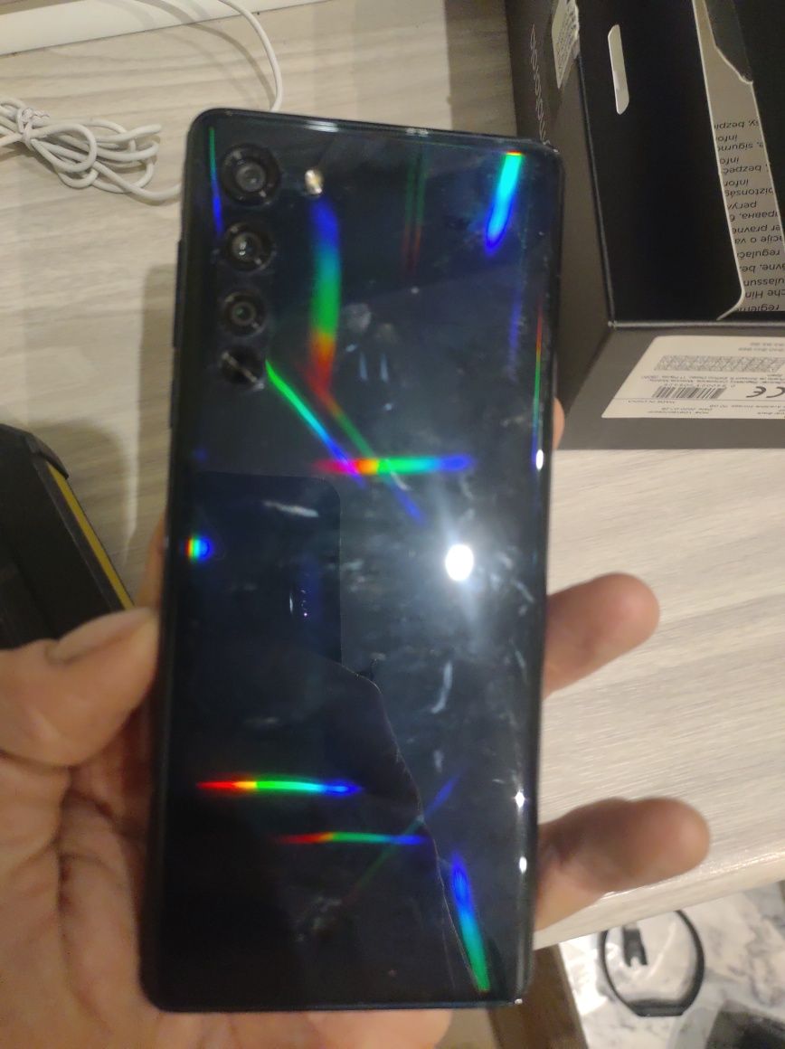 Motorola EDGE uszkodzona