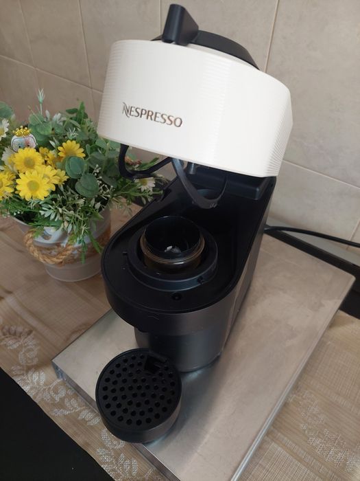 Máquina café Nespresso vertuo