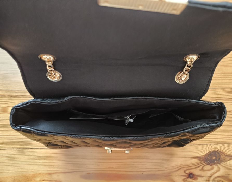 Torebka damska listonoszka czarna