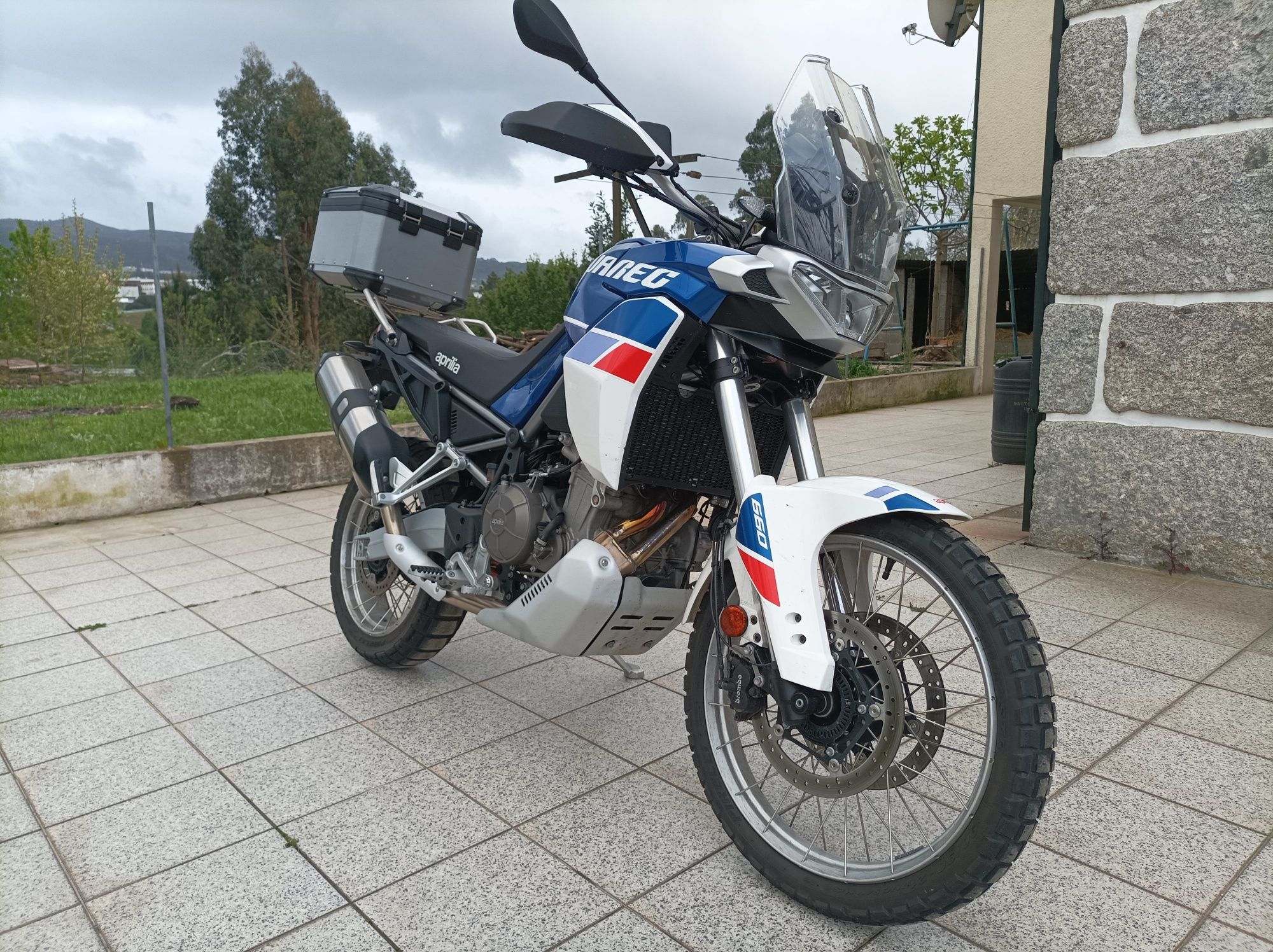 Aprilia Tuareg 660