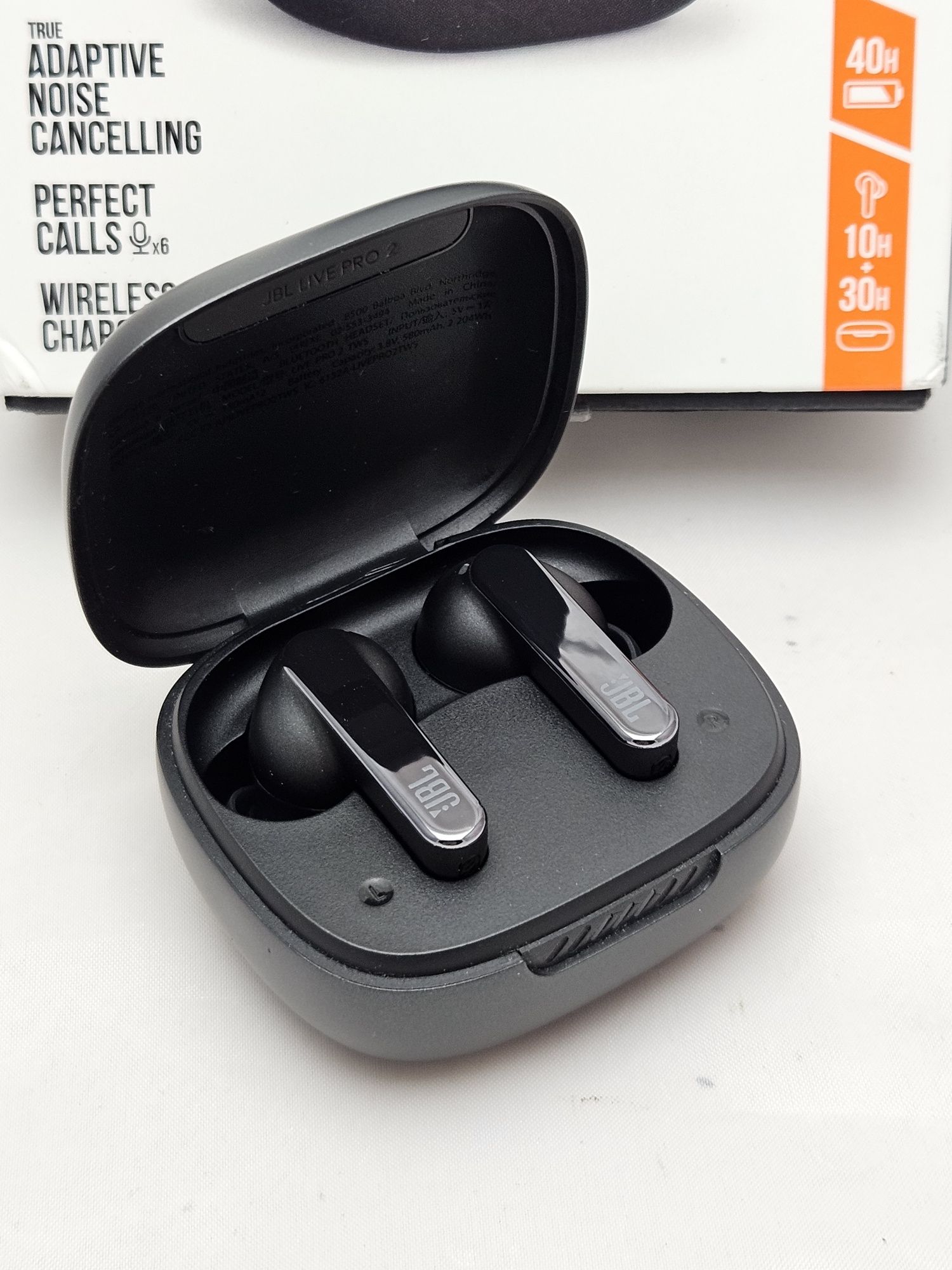 Słuchawki JBL Live PRO 2 TWS w kolorze czarnym