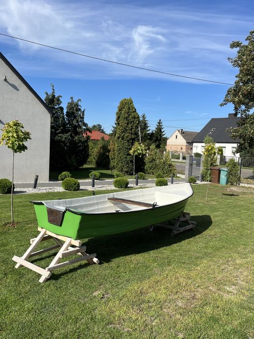 Łódka Łódź łódki łodzie wiosłowa Wędkarska