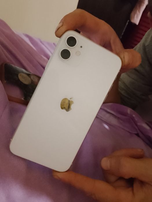 iPhone 11 (айфон 11 белый)