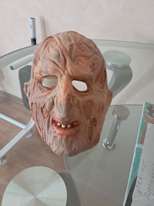 Маска фредди крюгера