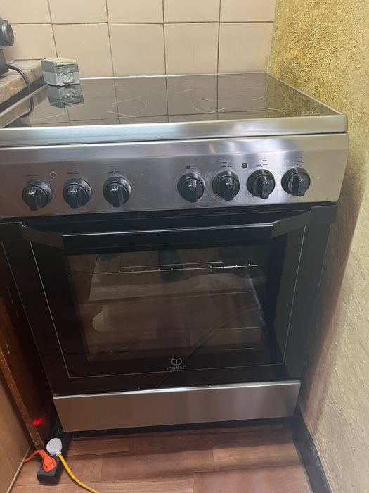 Fogão elétrico”Indesit