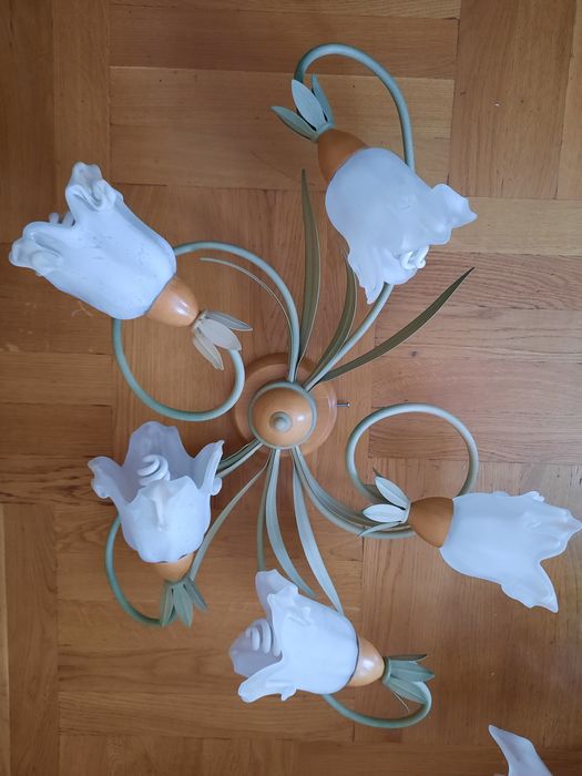 Стельова люстра б/у,