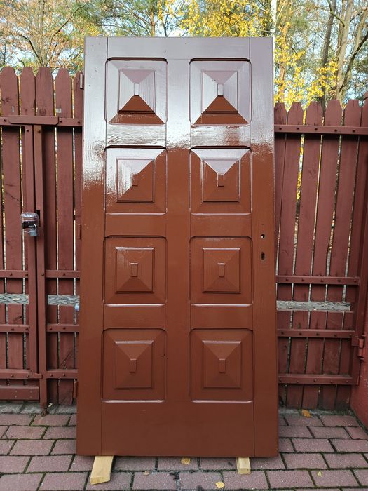 Drzwi zewnętrzne dębowe