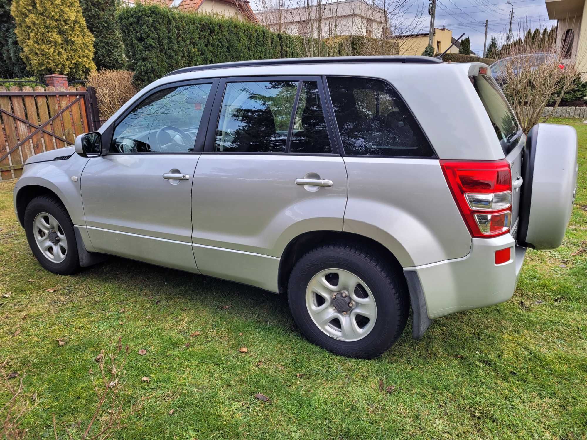 Suzuki Grand Vitara de lux