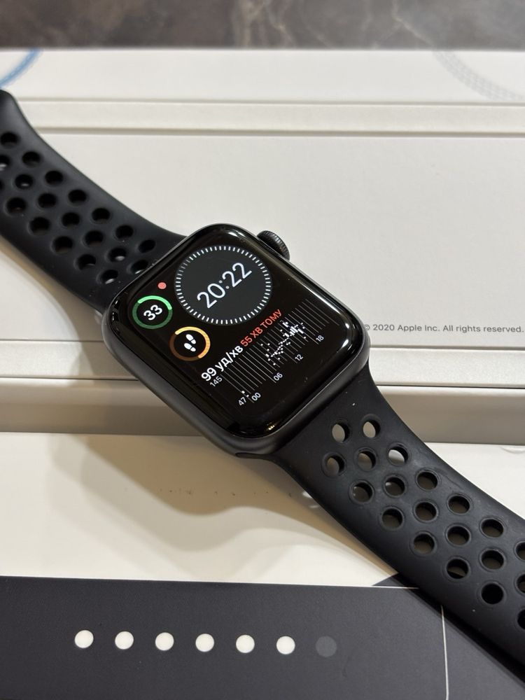Apple Watch 6 40mm Nike GPS.