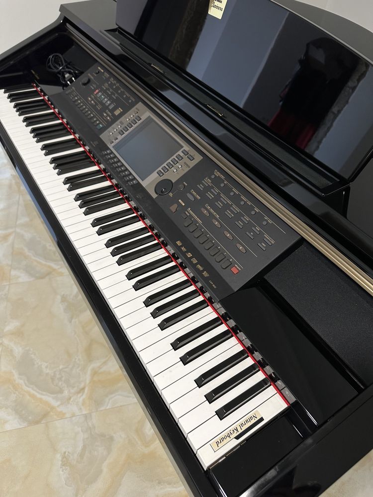 poяль YAMAHA Clavinova