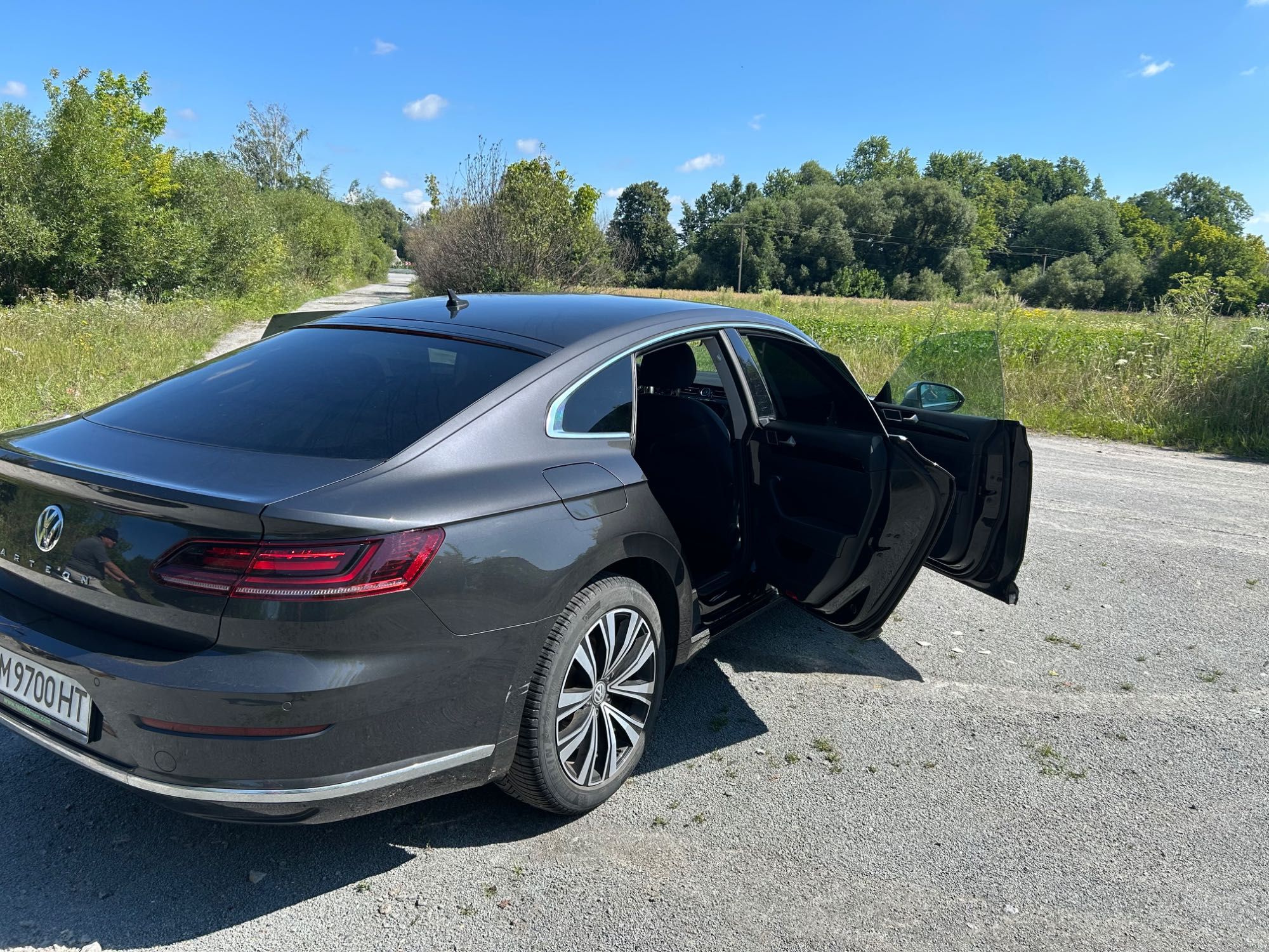 Продаж фактично нового авто