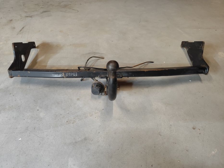 Hak holowniczy Ford Focus kombi MK2