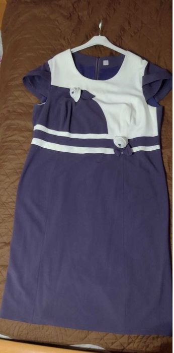 Duża elegancka sukienka - r. 52