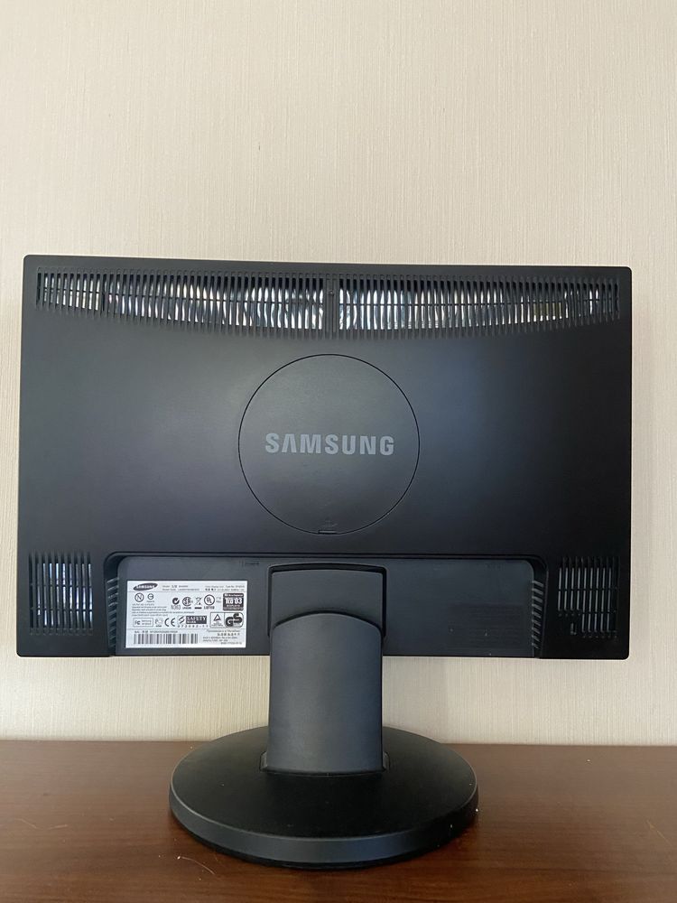 Монітори б/у з гарантією SAMSUNG 923 NW, 2043 NW, NEC LCD 22WMGX