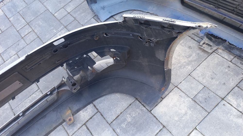 Seat Leon 1 toledo 2 zderzak przód przedni srebrny ls7n spryski otwory