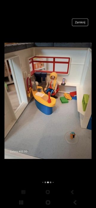 Szkoła z wyposażeniem playmobil 9453