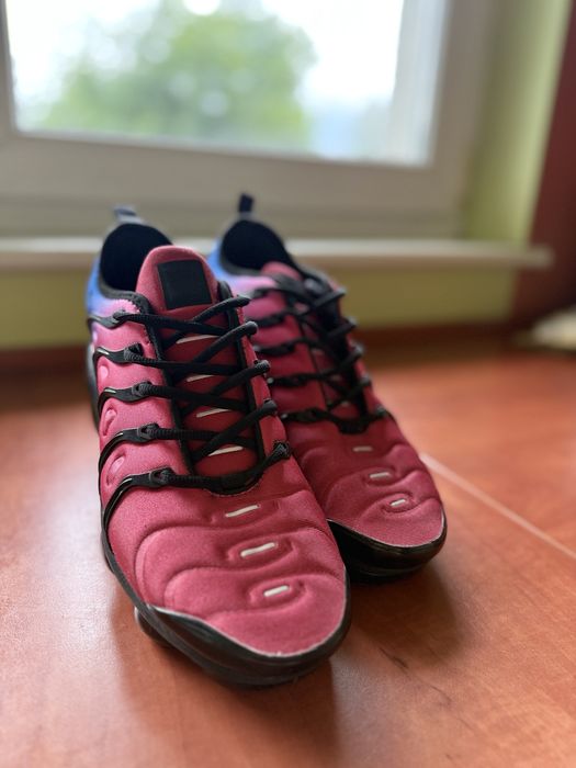 Nike Air Vapormax Plus, męskie, US 10 (EU 44, długość stopy ~27 cm).