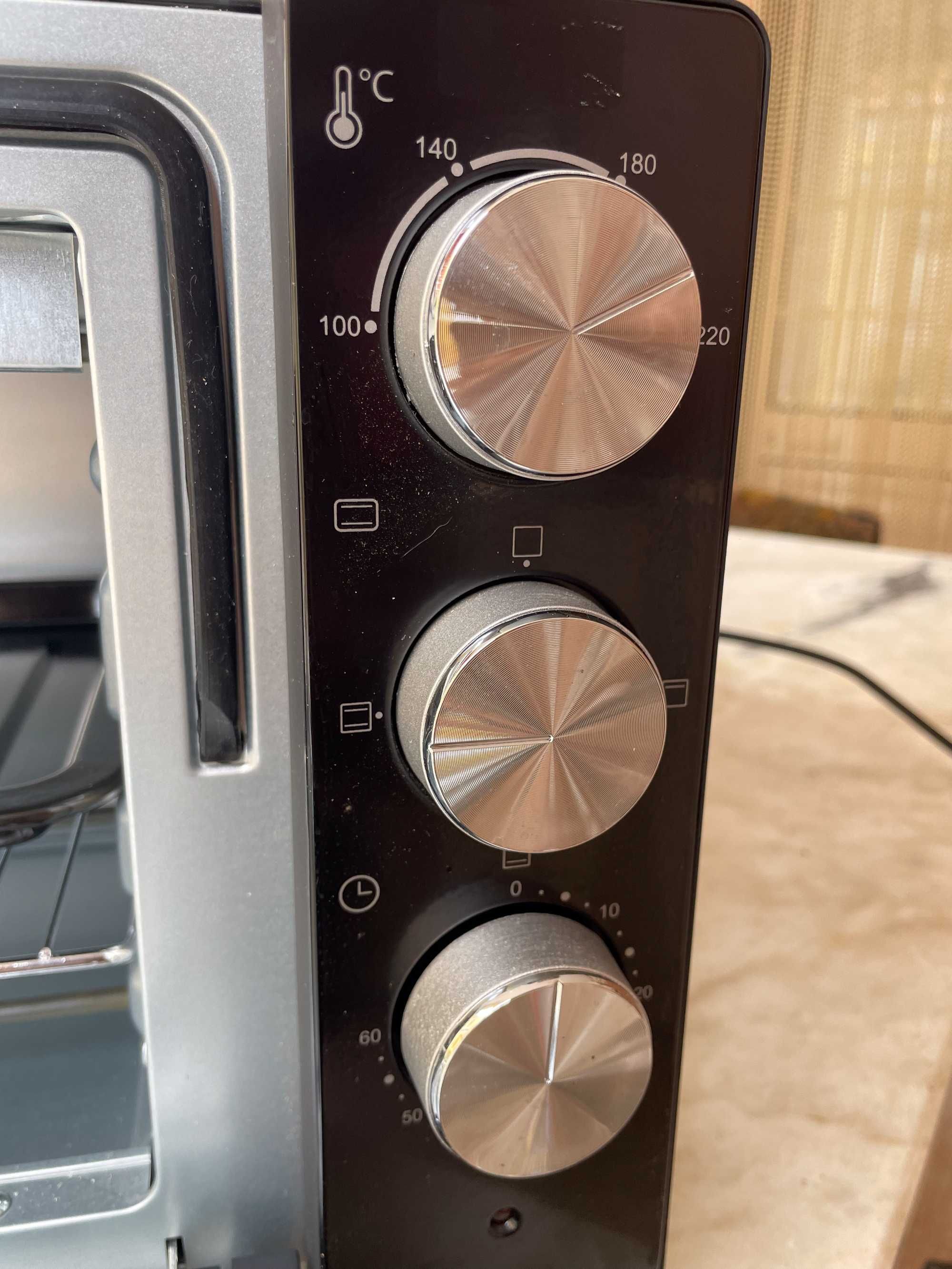 Mini-forno BECKEN BMO4136 (Capacidade: 20 L - 1380 W)