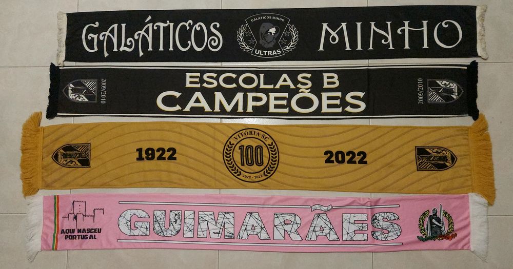 4 cachecois do Vitoria de Guimaraes