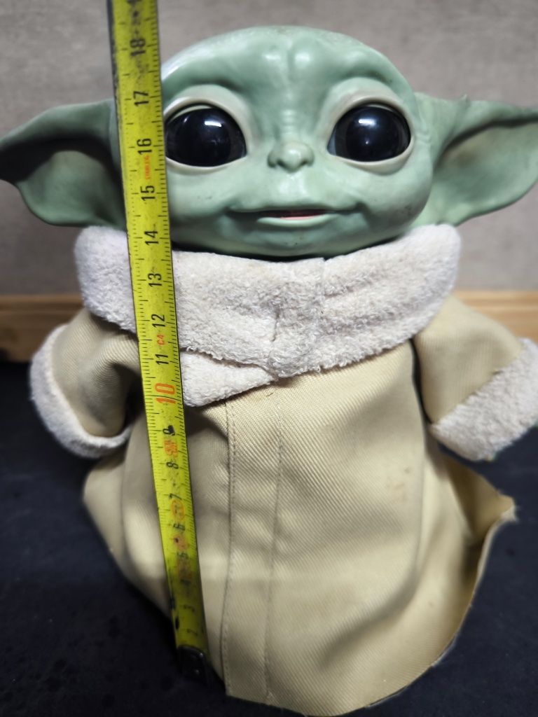 Boneco Star Wars baby YODA