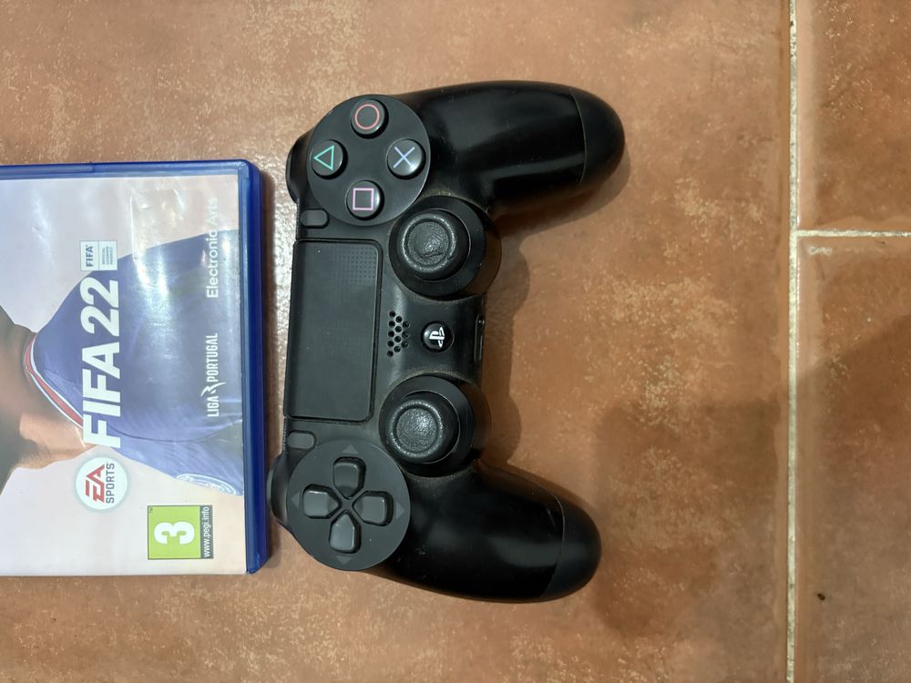 ACEITO TROCA Ps4 1000gb em otimo estado com comando original e fifa 22