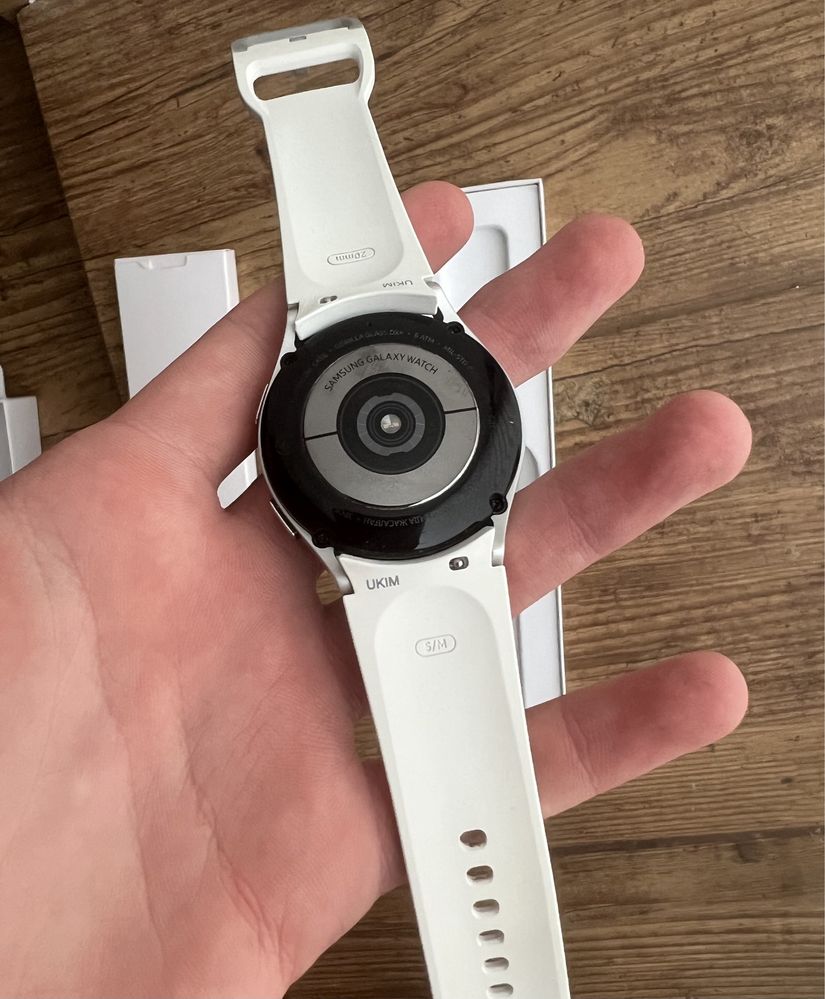 Смарт годиник Samsung Galaxy Watch 4