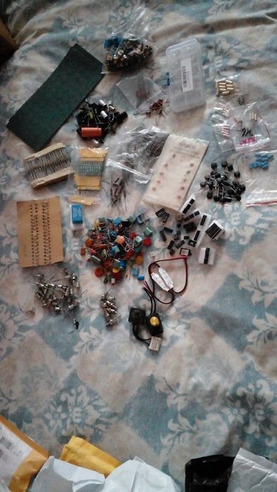 Радіодеталі різні нові